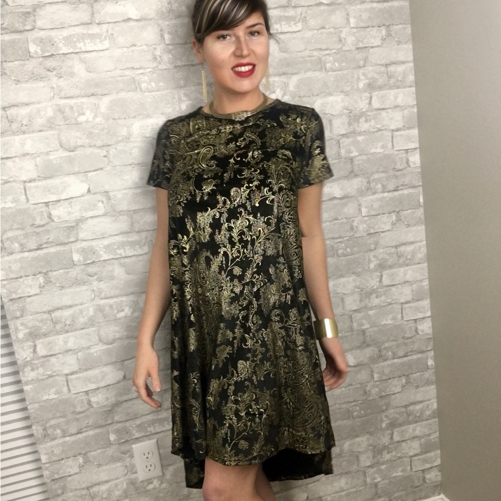 LuLaRoe Elegant Black and Gold Floral Carly Dress